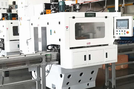 如何調(diào)整數(shù)控珩磨機(jī)的精度？海工給出答案！